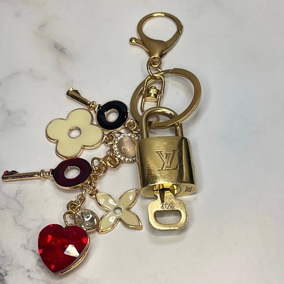 Louis Vuitton Lock & Key Set #302 with a Charm Cluster Keychain/Bag Charm - Picture 1 of 5